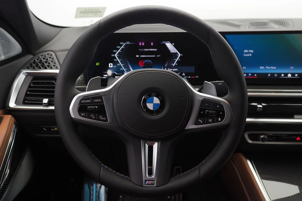 New 2027 Carbon Black Metallic BMW M60i image 12