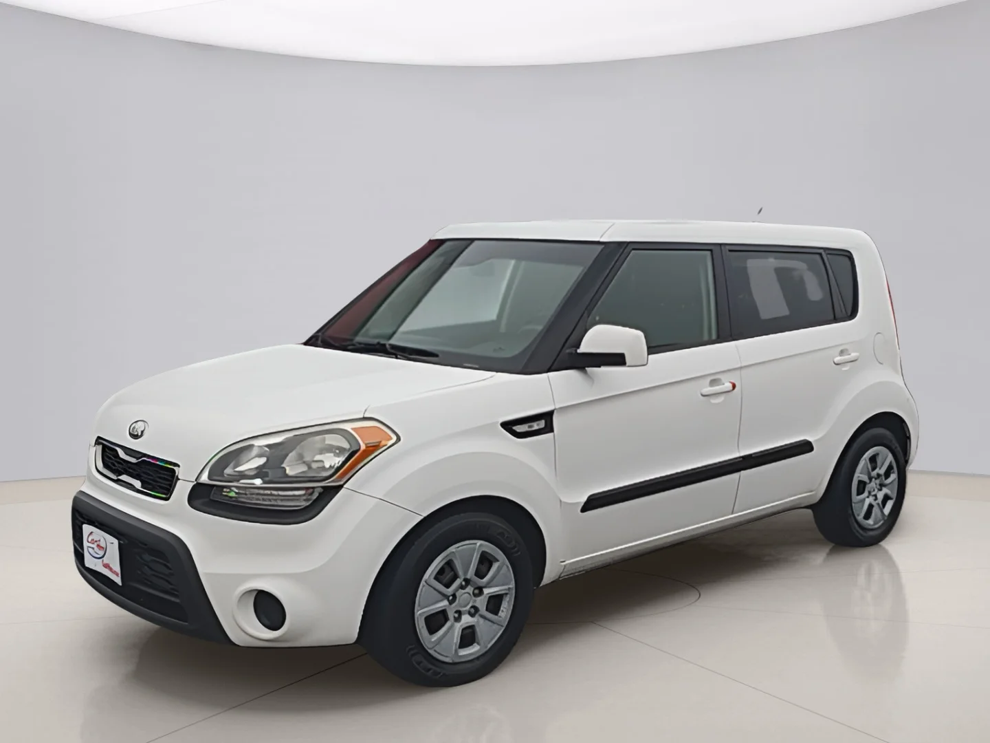 Used 2013 White Kia ! WAGON image 1
