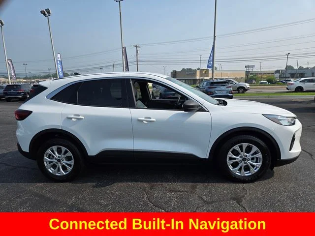 Used 2023 White Ford Active image 10