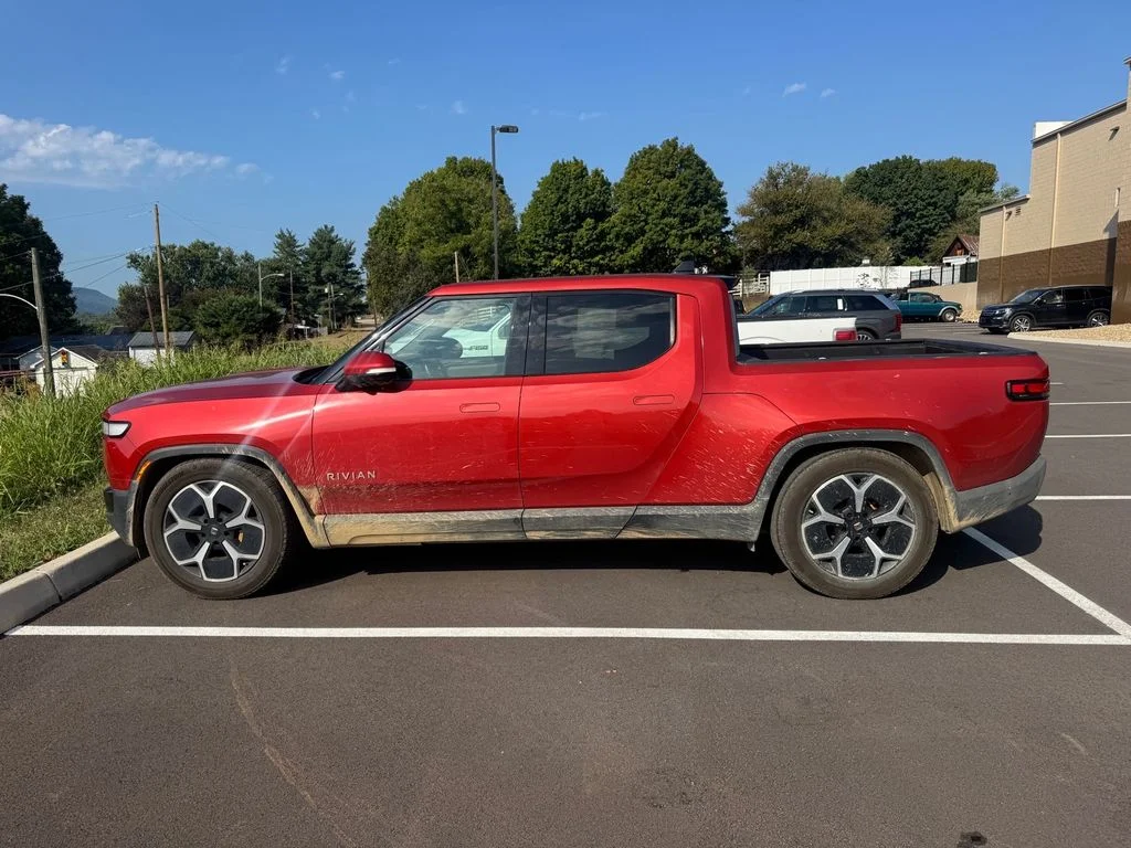Used 2022 Red Rivian Adventure image 19