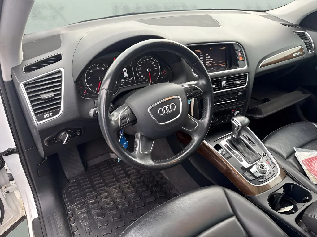 Used 2017  Audi Premium image 11