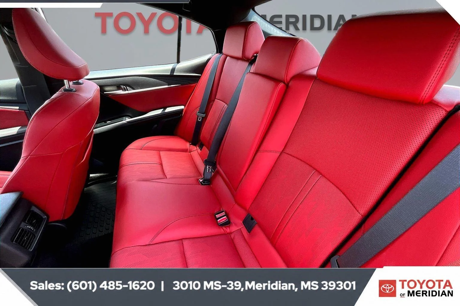 Used 2026 Wind Chill Pearl w/Midnight Black Metallic Roof Toyota XSE image 19