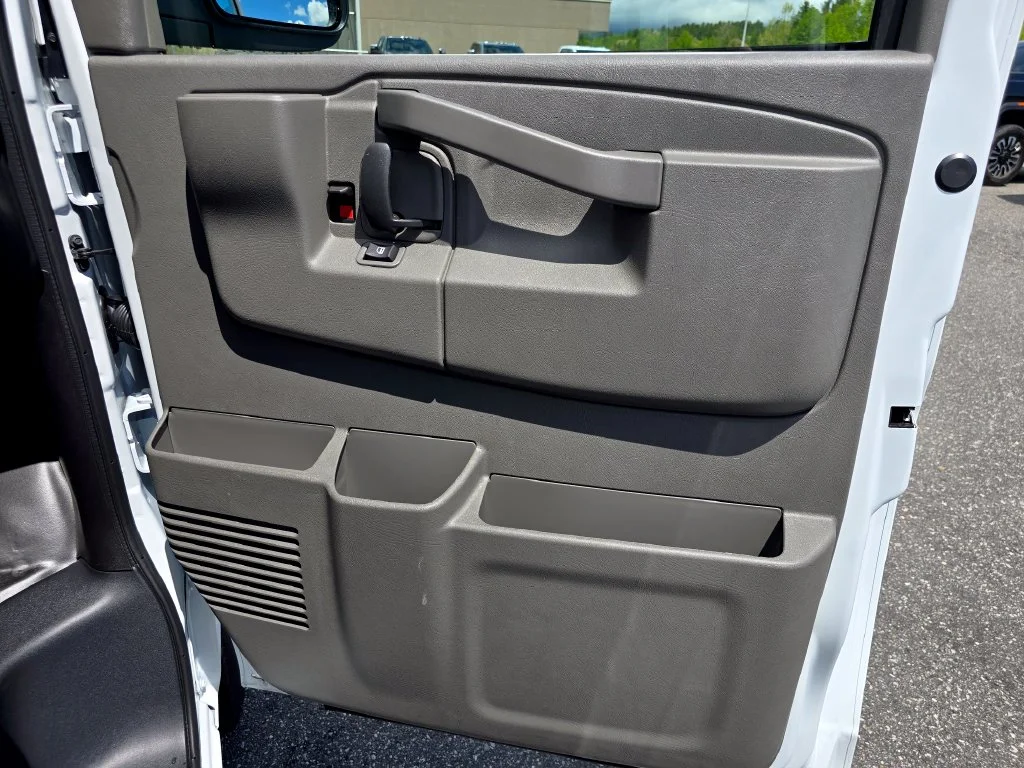 New 2026 White Chevrolet Work Van image 37
