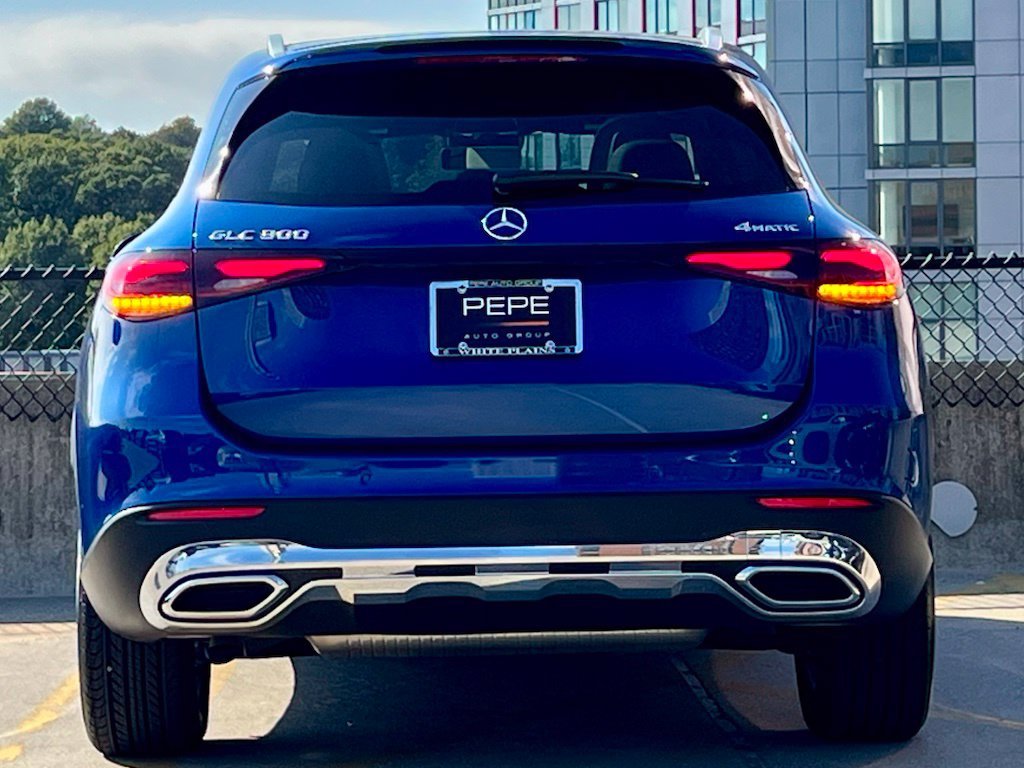Certified Used 2026  Mercedes-Benz GLC 300 image 6
