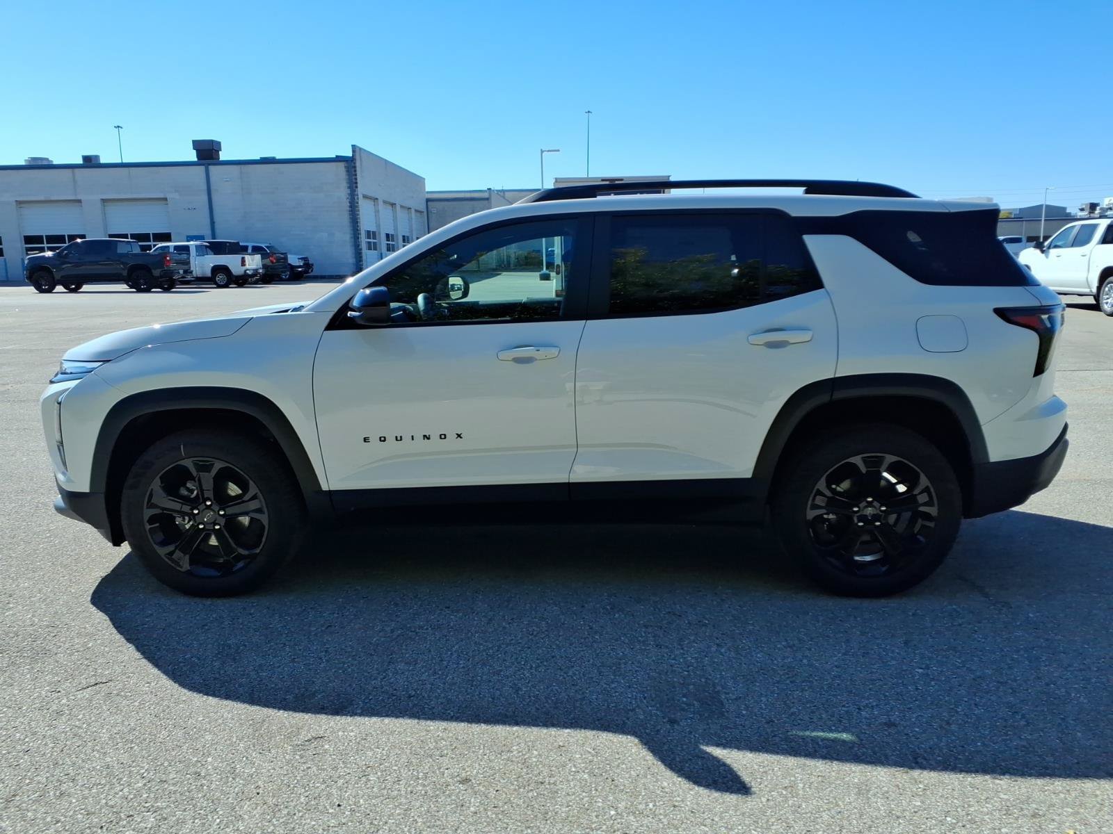 New 2027 Summit White Chevrolet LT image 3