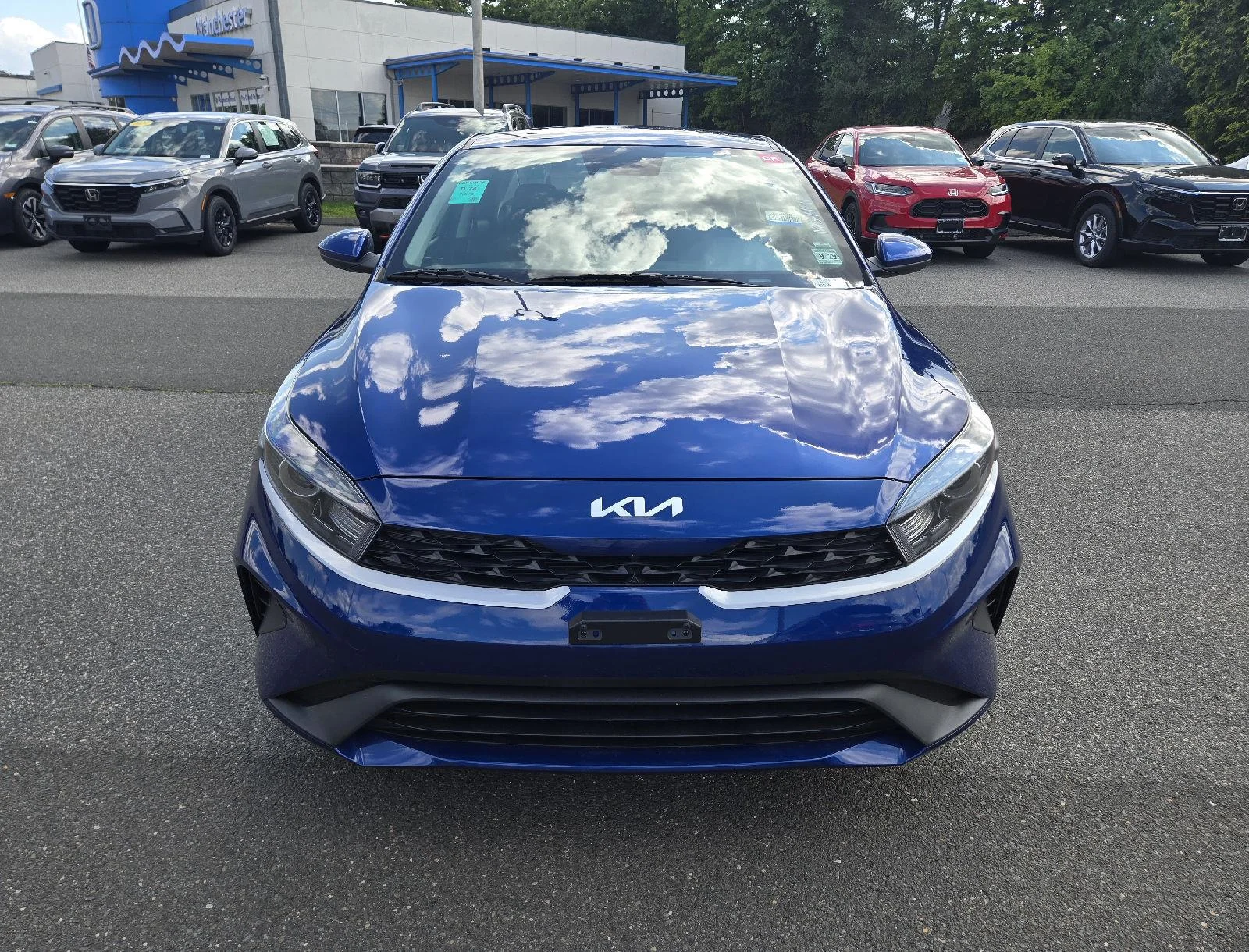 Used 2024 Deep Sea Blue Kia LXS image 2
