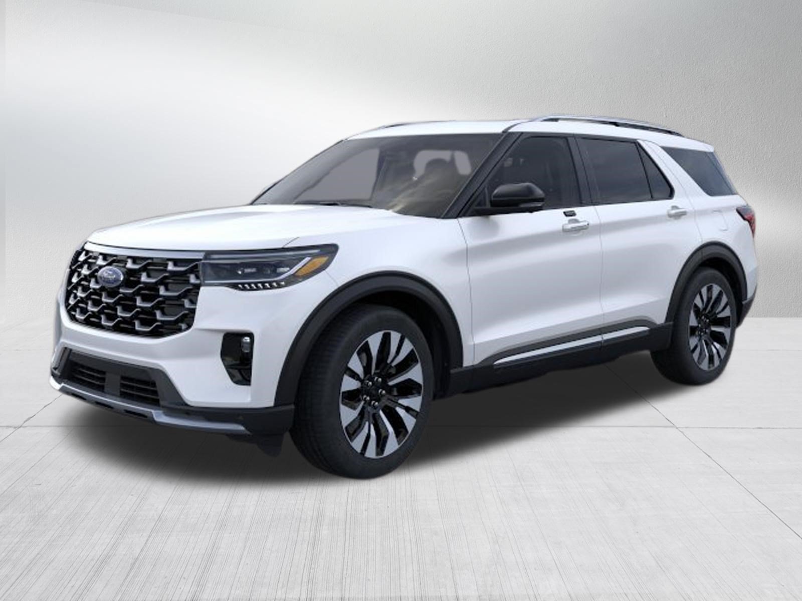 New 2026 Star White Metallic Tri-Coat Ford Platinum image 4