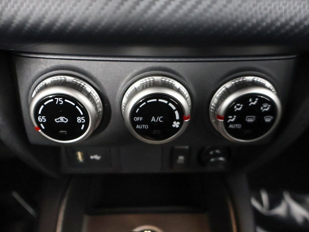 2025 Mitsubishi Outlander Sport ES - Photo 36