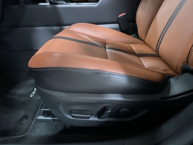 Used 2025 Zircon Sand Metallic Mazda 2.5 Turbo Meridian Edition image 18
