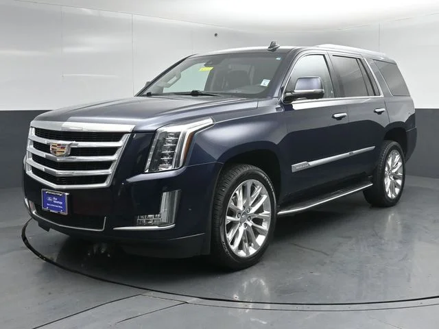 2018 Cadillac Escalade AWD Luxury's photo