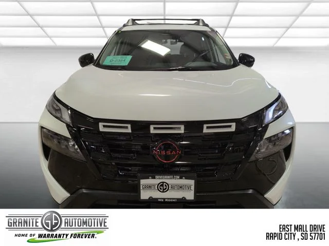 New 2026 Everest White Pearl TriCoat Nissan Rock Creek® image 8