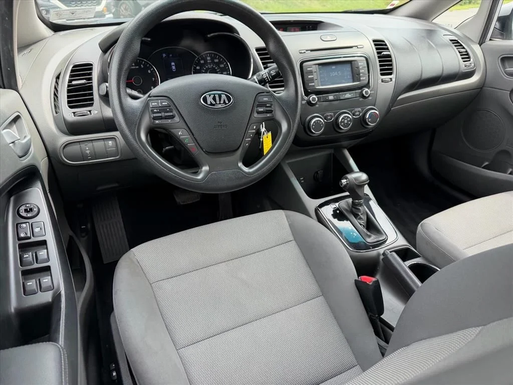 Used 2018 Silver Kia LX image 5