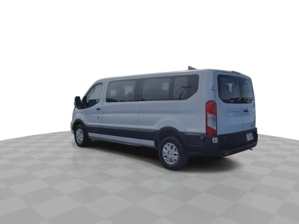2024 Ford Transit Passenger Van XL - Photo 2