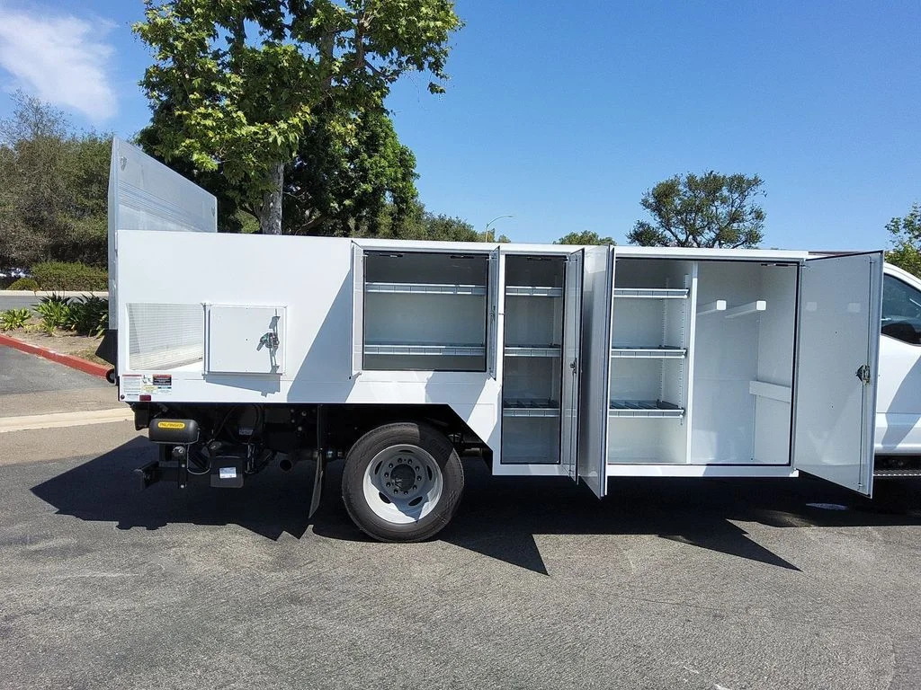 2025 Ford F-550 Super Duty Chassis Cab XL - Photo 28
