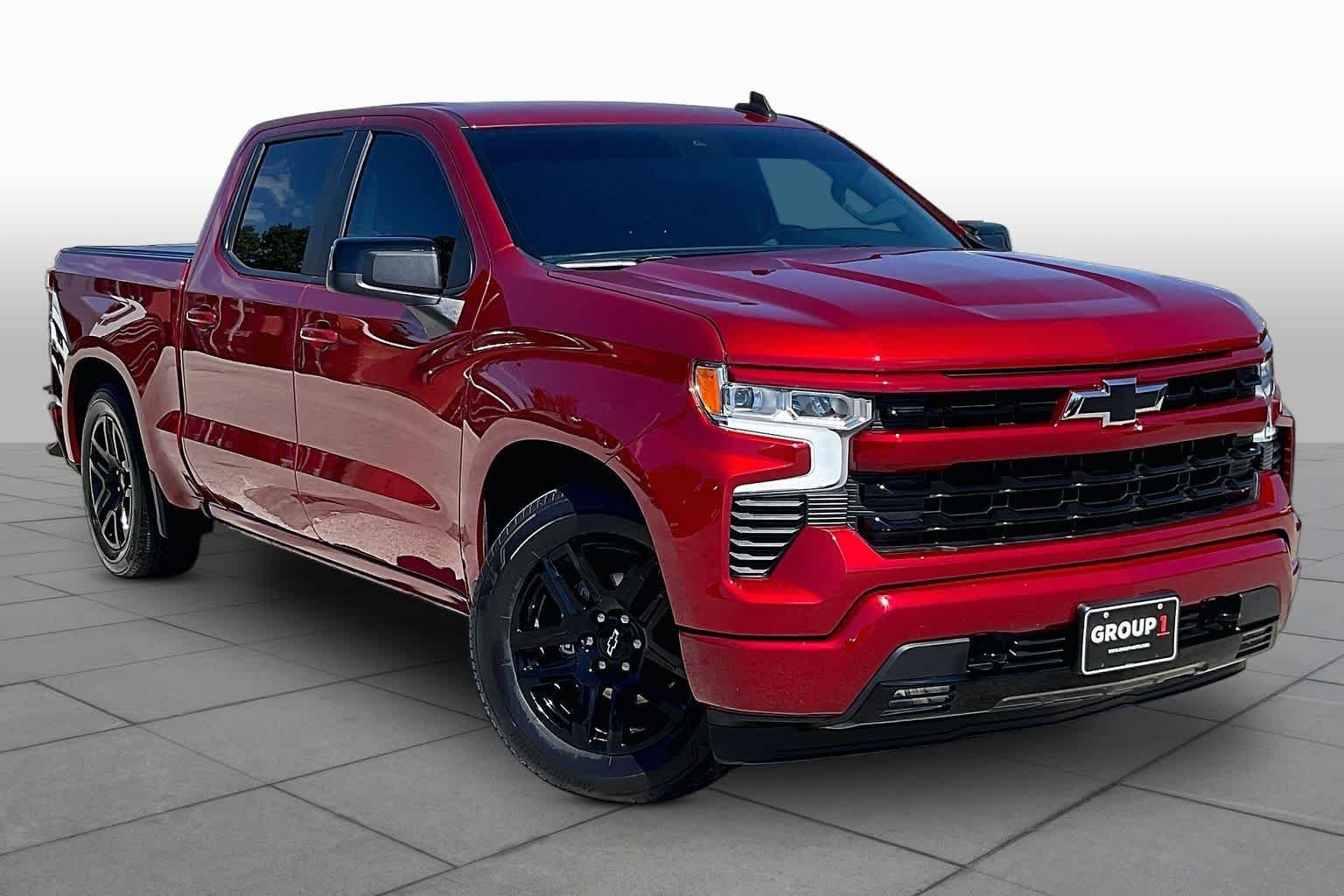 Used 2025 Radiant Red Tintcoat Chevrolet RST image 3