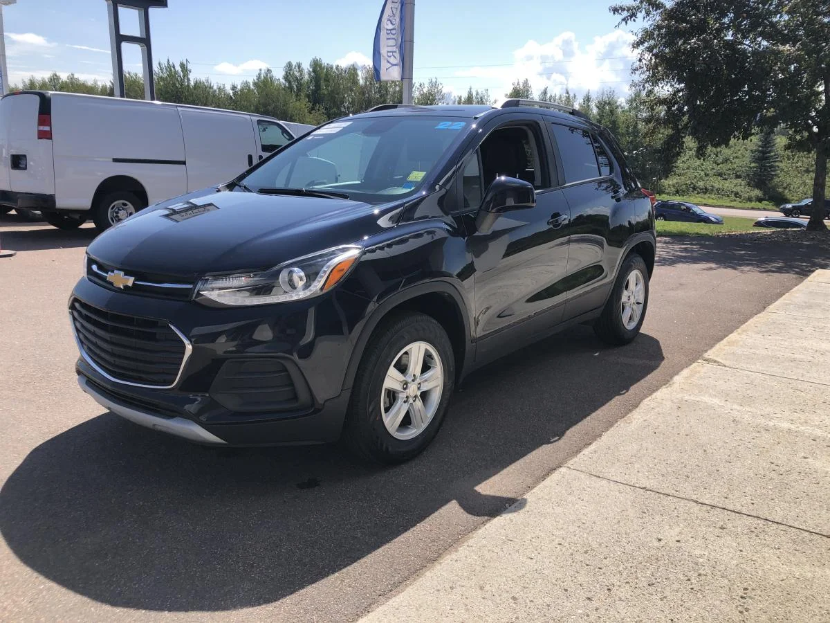 Used 2022 Blue Chevrolet Awd 4dr Lt image 5