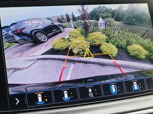 Used 2020 Ebony Twilight Metallic Buick Avenir image 15