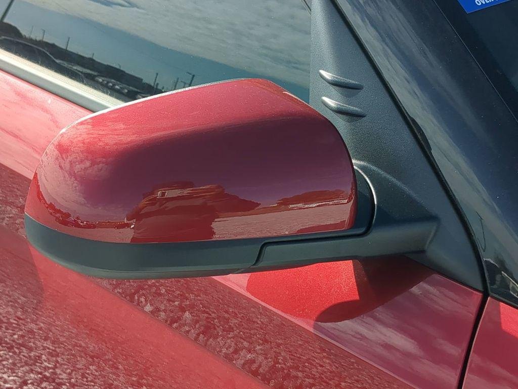 2025 Hyundai Venue Limited - Photo 12