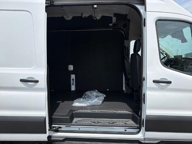 New 2026 Oxford White Ford Cargo Van image 53