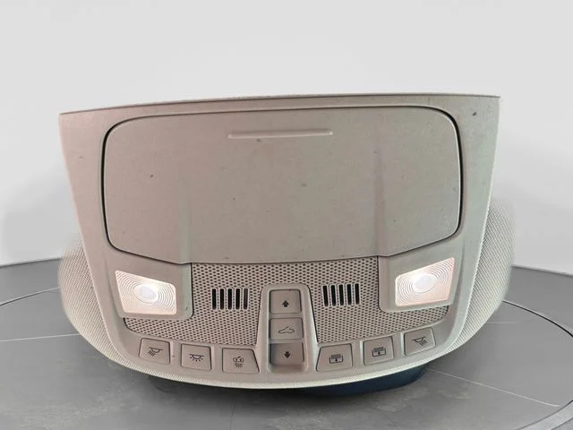Used 2021 Black Lincoln Reserve image 33