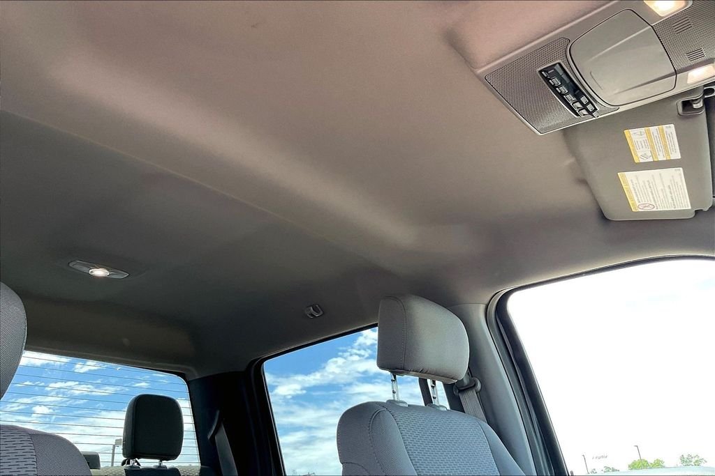Used 2017 Magnetic Metallic Ford XLT image 28