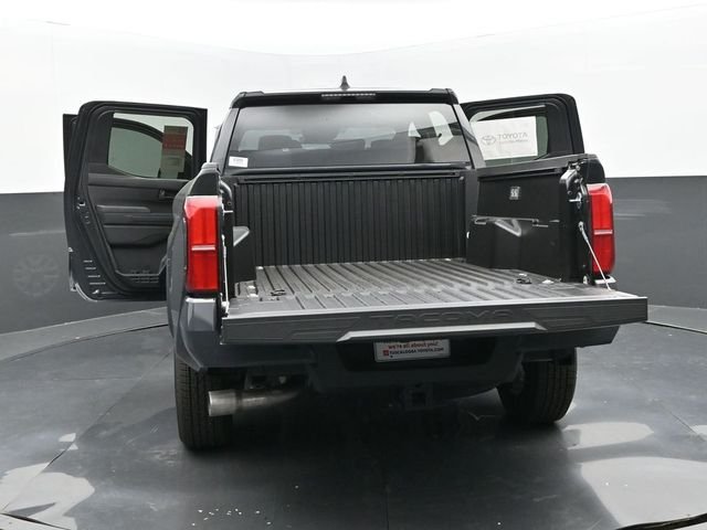 Used 2025 Underground Toyota SR5 image 34