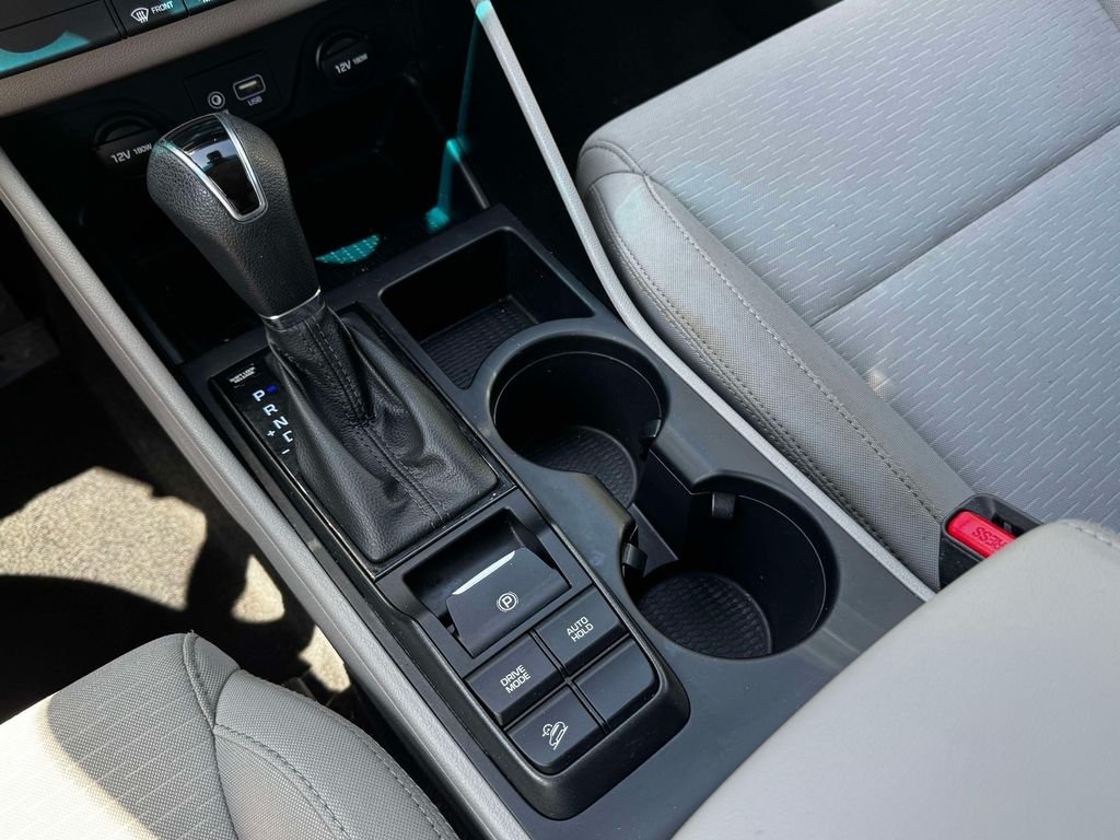 Used 2019 Gray Hyundai SE image 28