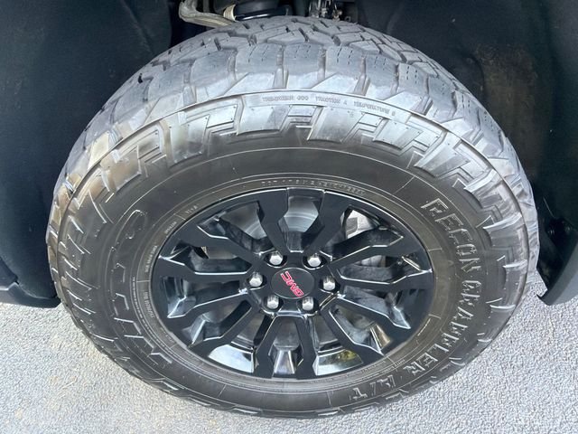 Used 2022 Silver GMC AT4X image 11