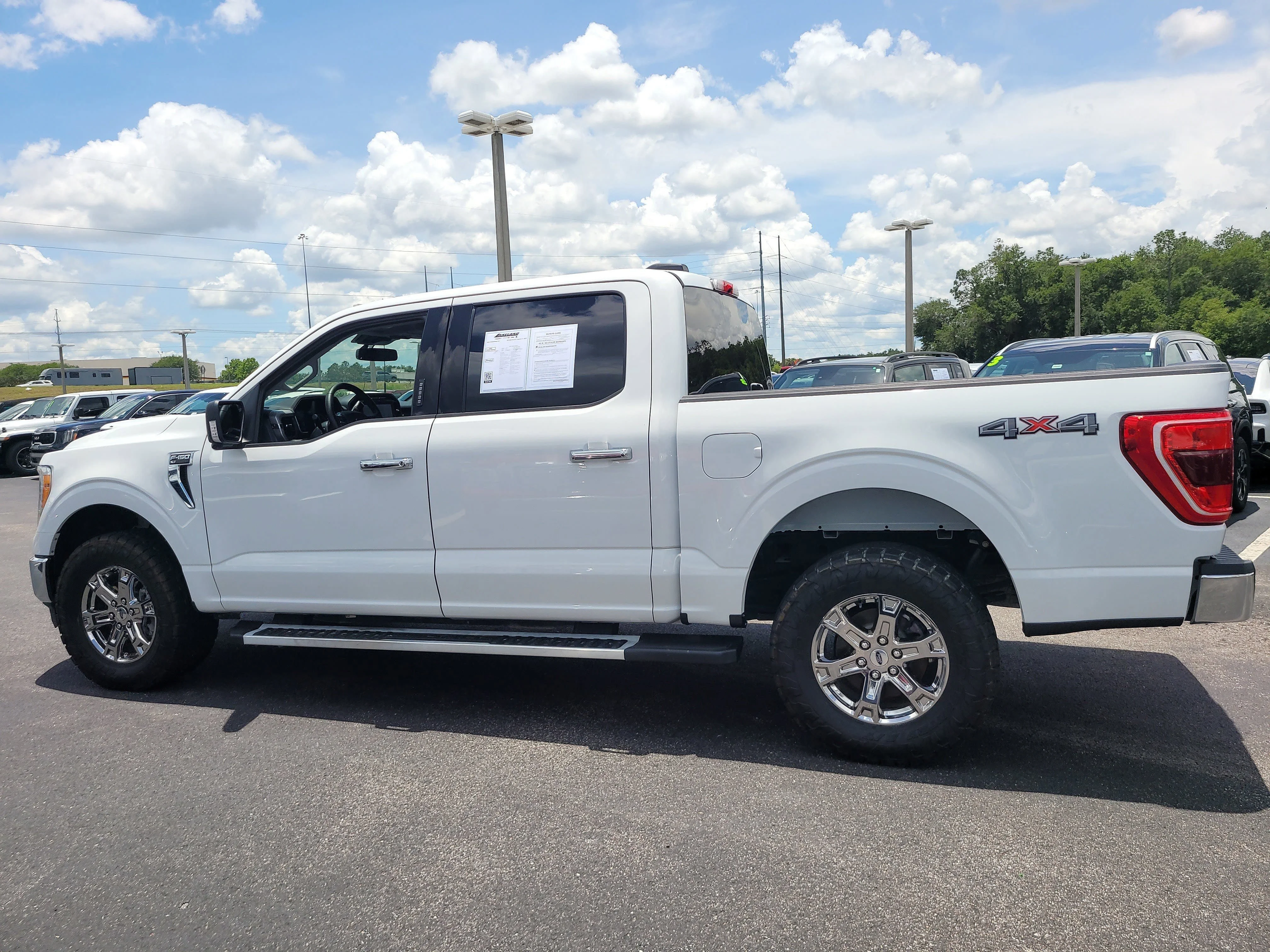 Used 2022 Oxford White Ford XLT image 7
