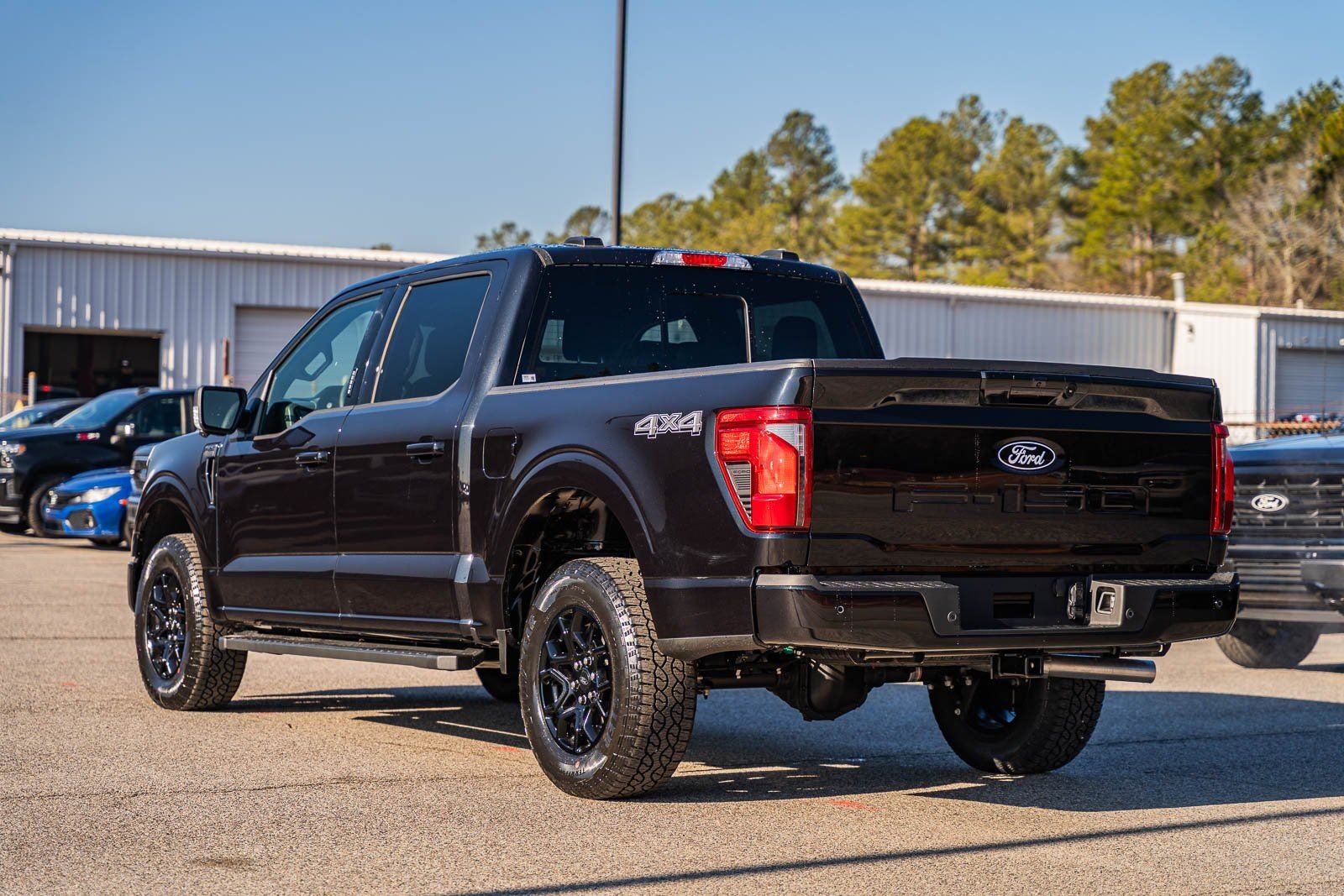 2026 Ford F-150 XLT - Photo 4