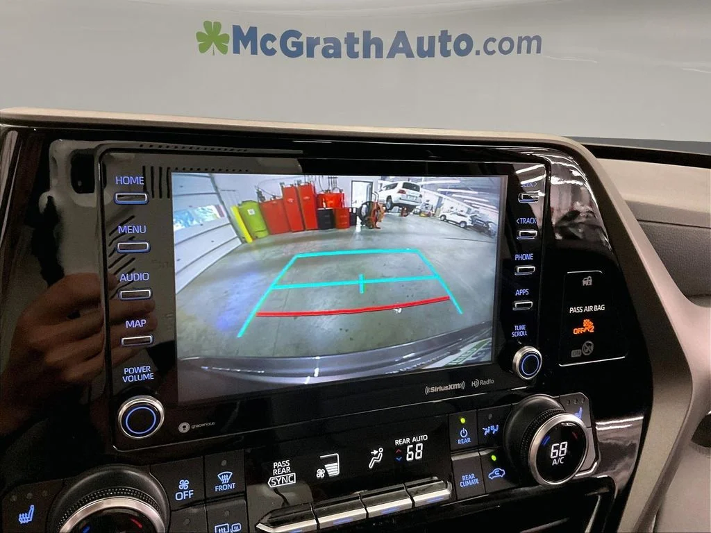 Used 2022 Gray Toyota XLE image 25