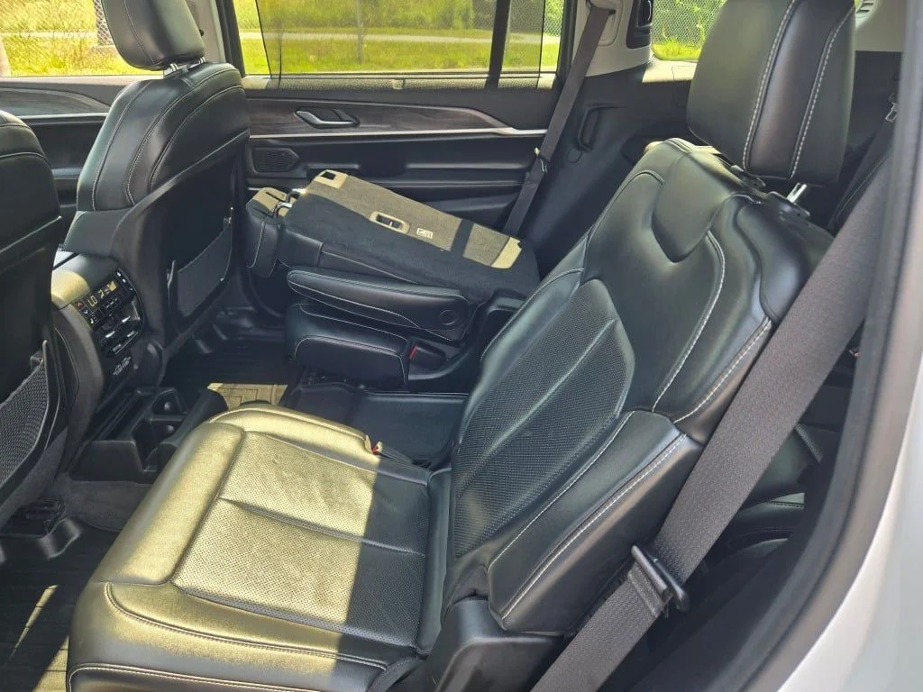 Used 2021 White Jeep Limited image 18