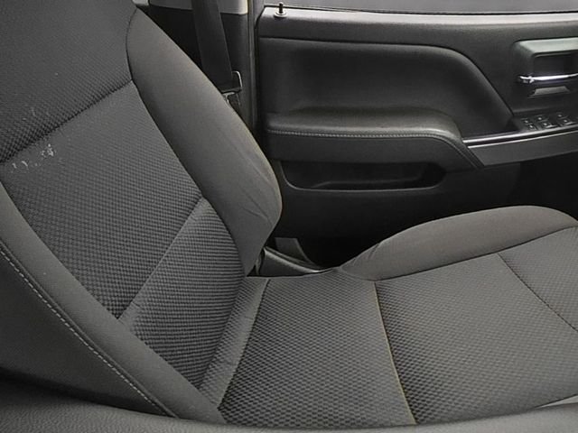 Used 2018 Silver Chevrolet LT image 37