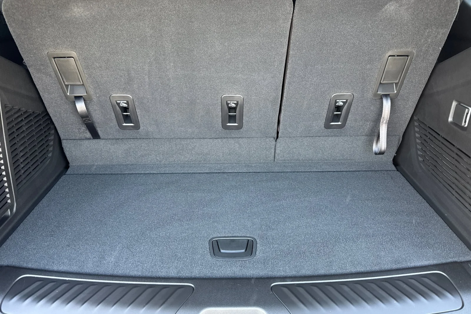 2026 Chevrolet Tahoe LS - Photo 15