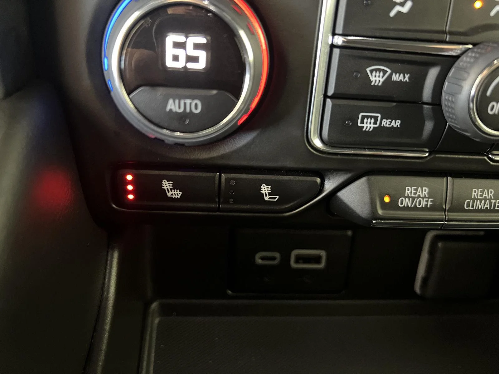 Used 2024 Black Chevrolet LT image 18