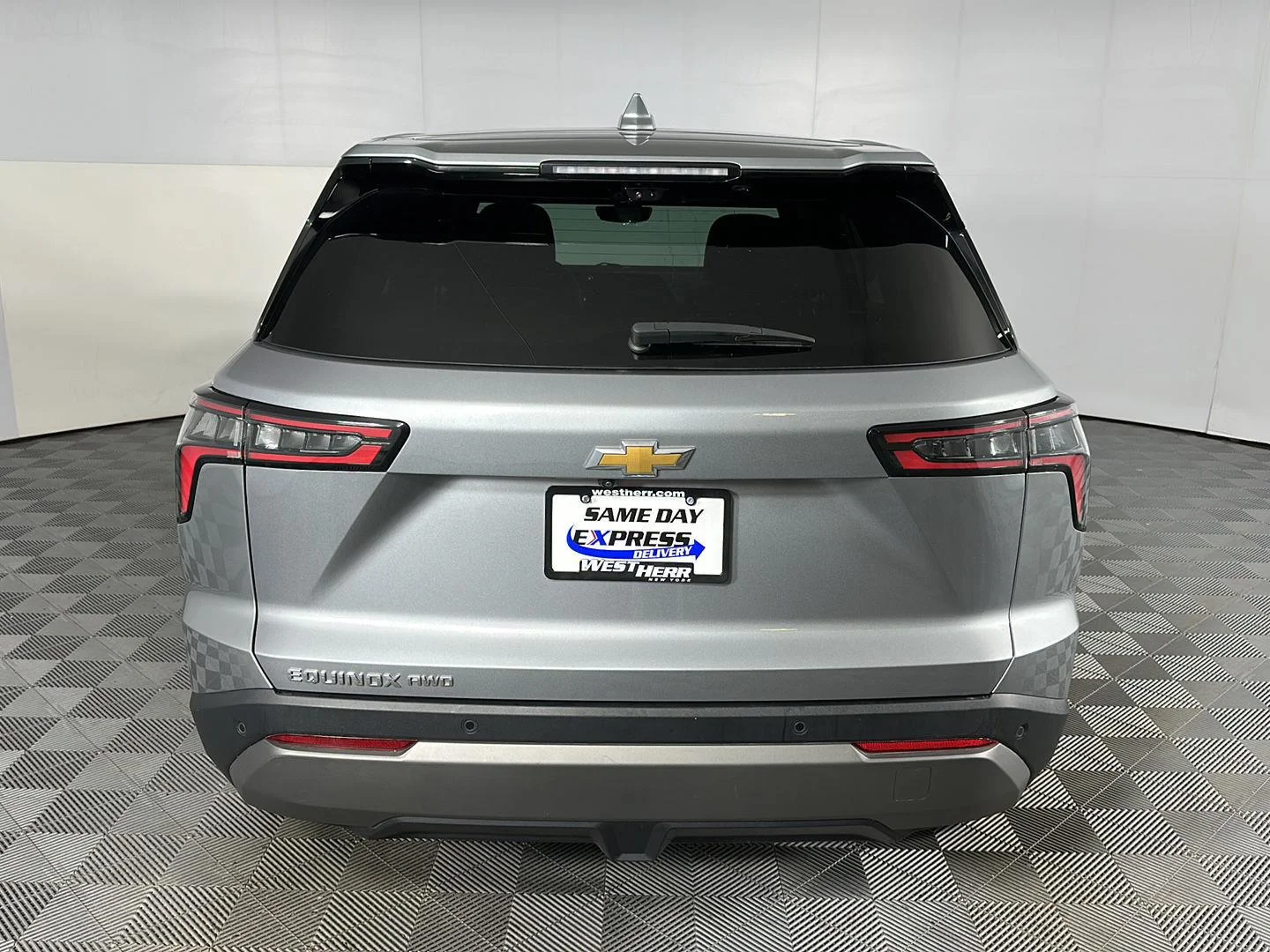 Used 2025 Sterling Gray Metallic Chevrolet AWD LT image 8