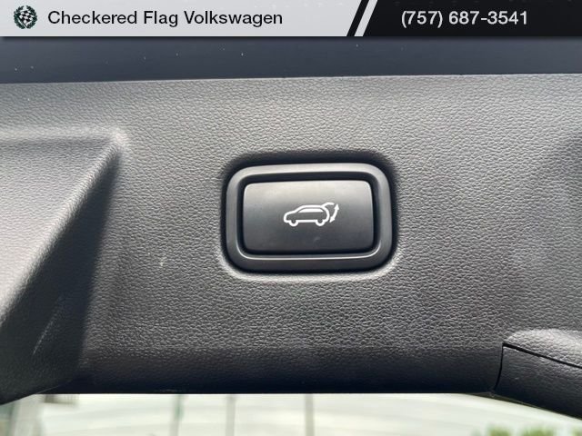 Used 2023 Phantom Black Hyundai SEL image 35