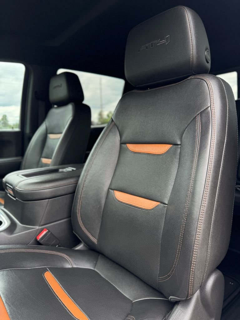 Used 2022 Summit White GMC AT4 image 30