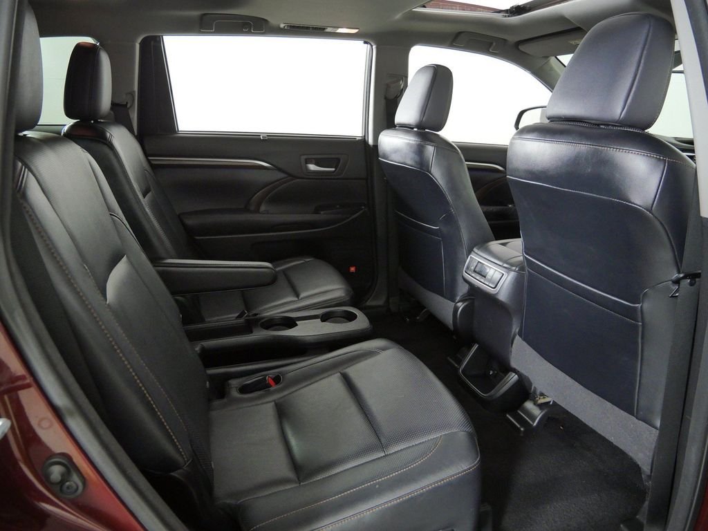 Used 2015 Red Toyota Limited image 25