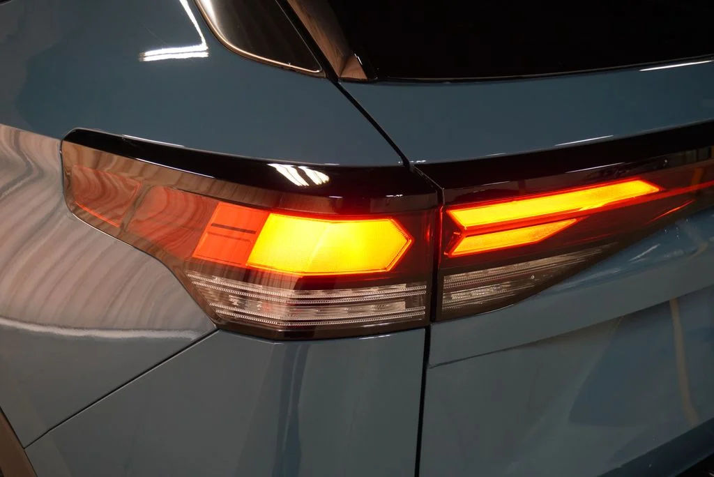 New 2026 Blue Volkswagen 2.0T SE image 32
