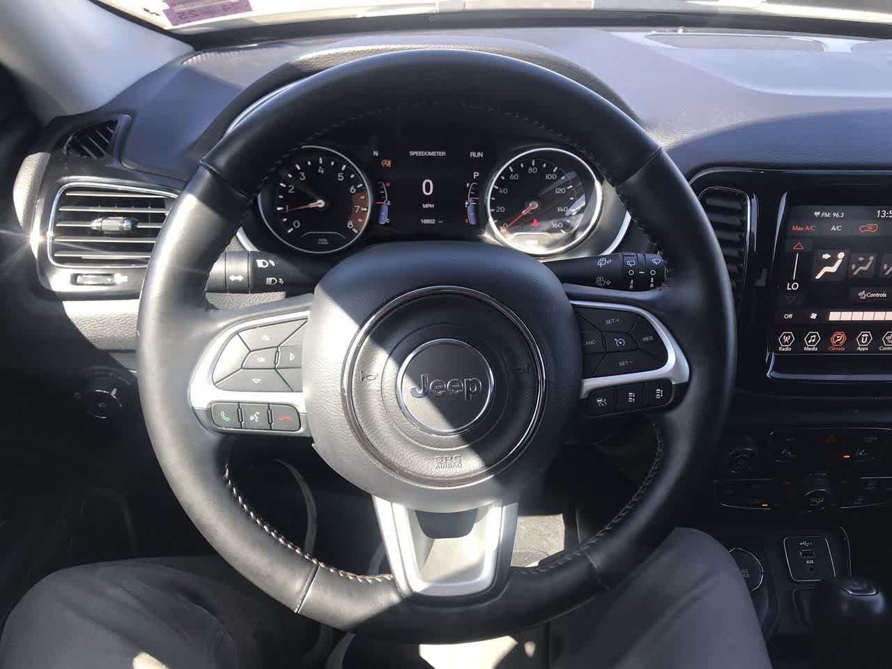 Used 2021 Pearl White Tri-Coat Jeep Limited image 17