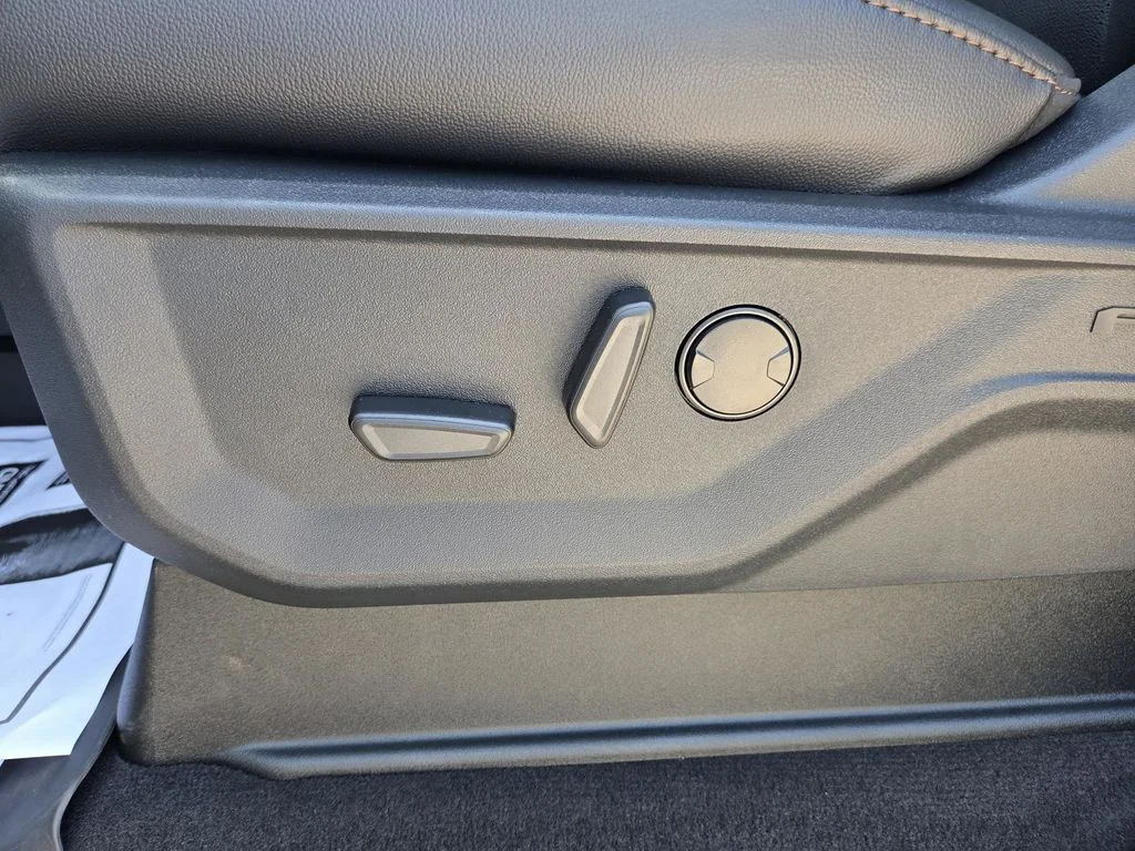 New 2026 Avalanche Ford F-250® Lariat® image 23