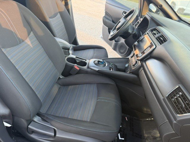 Certified Used 2024 Brilliant Silver Metallic Nissan S image 31