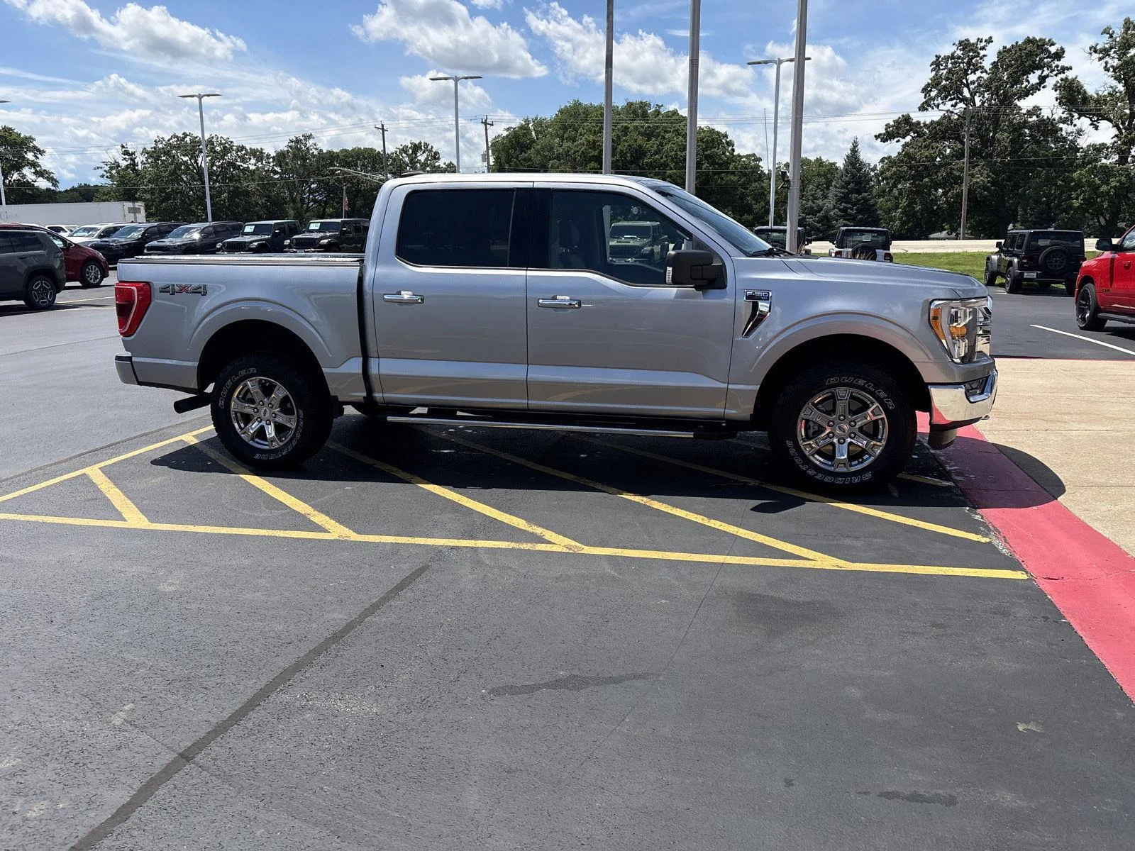 Used 2021 Iconic Silver Metallic Ford XLT image 4