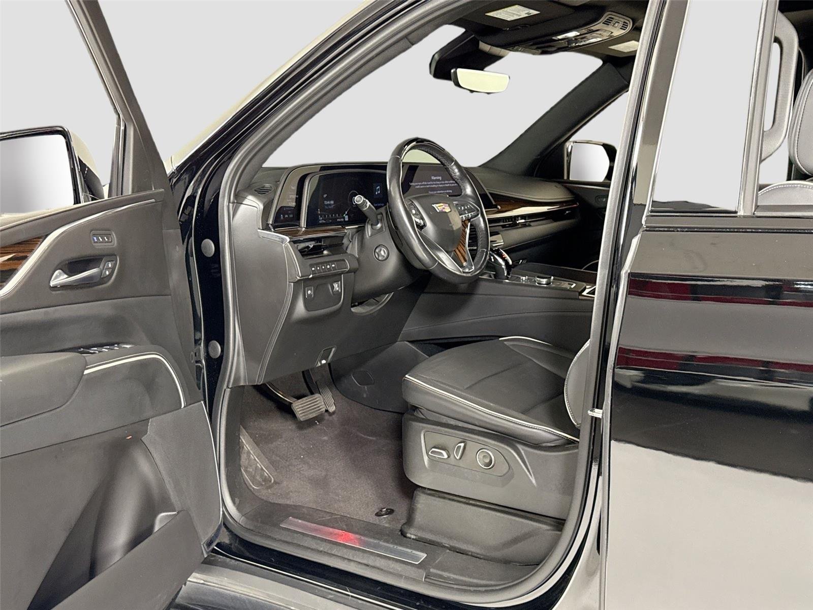 Used 2023 Black Raven Cadillac 4WD Premium Luxury | Super Cruise | Rear Seat Entertainment image 13