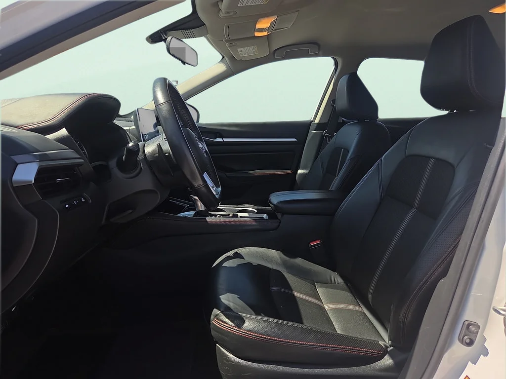 2024 Nissan Altima SR - Photo 16