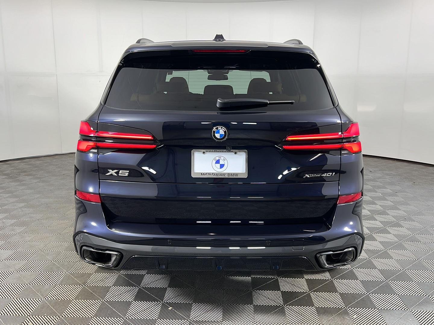 Used 2026 Carbon Black Metallic BMW xDrive40i image 6