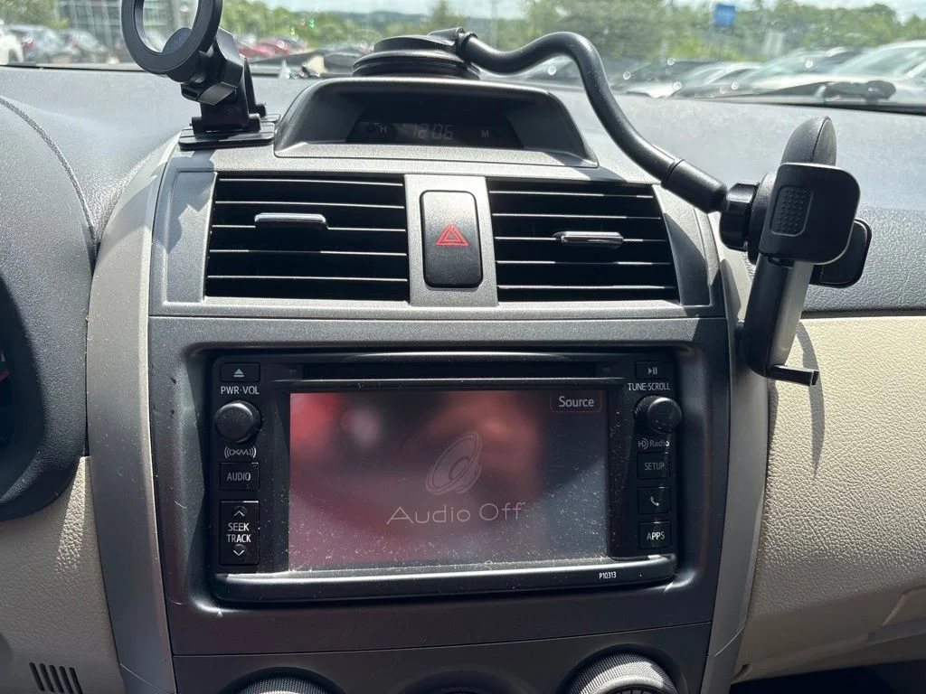 Used 2013 Black Toyota LE image 18