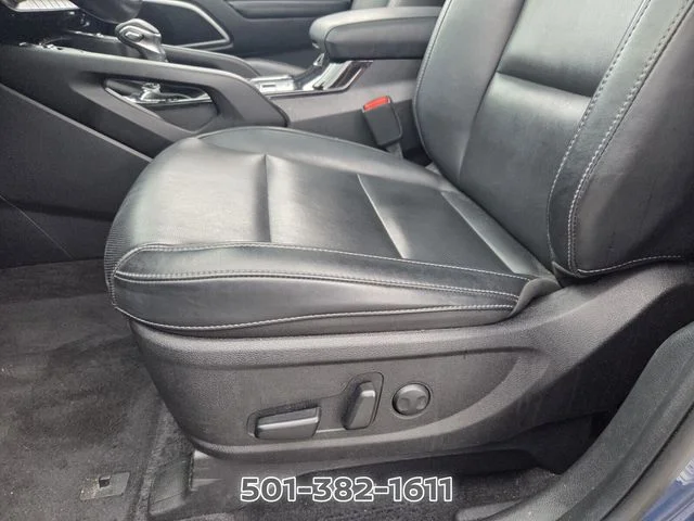 Used 2025 Black Kia S image 10
