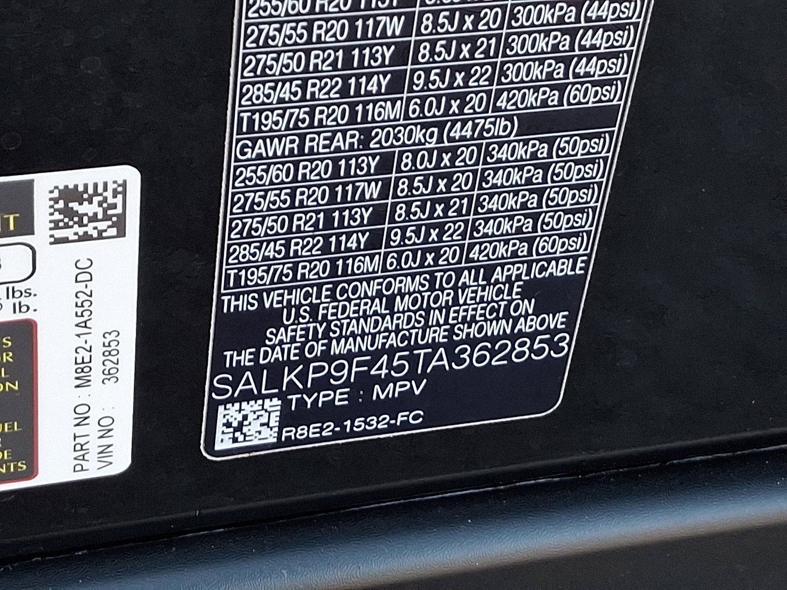 New 2026 Santorini Black Land Rover SE image 20